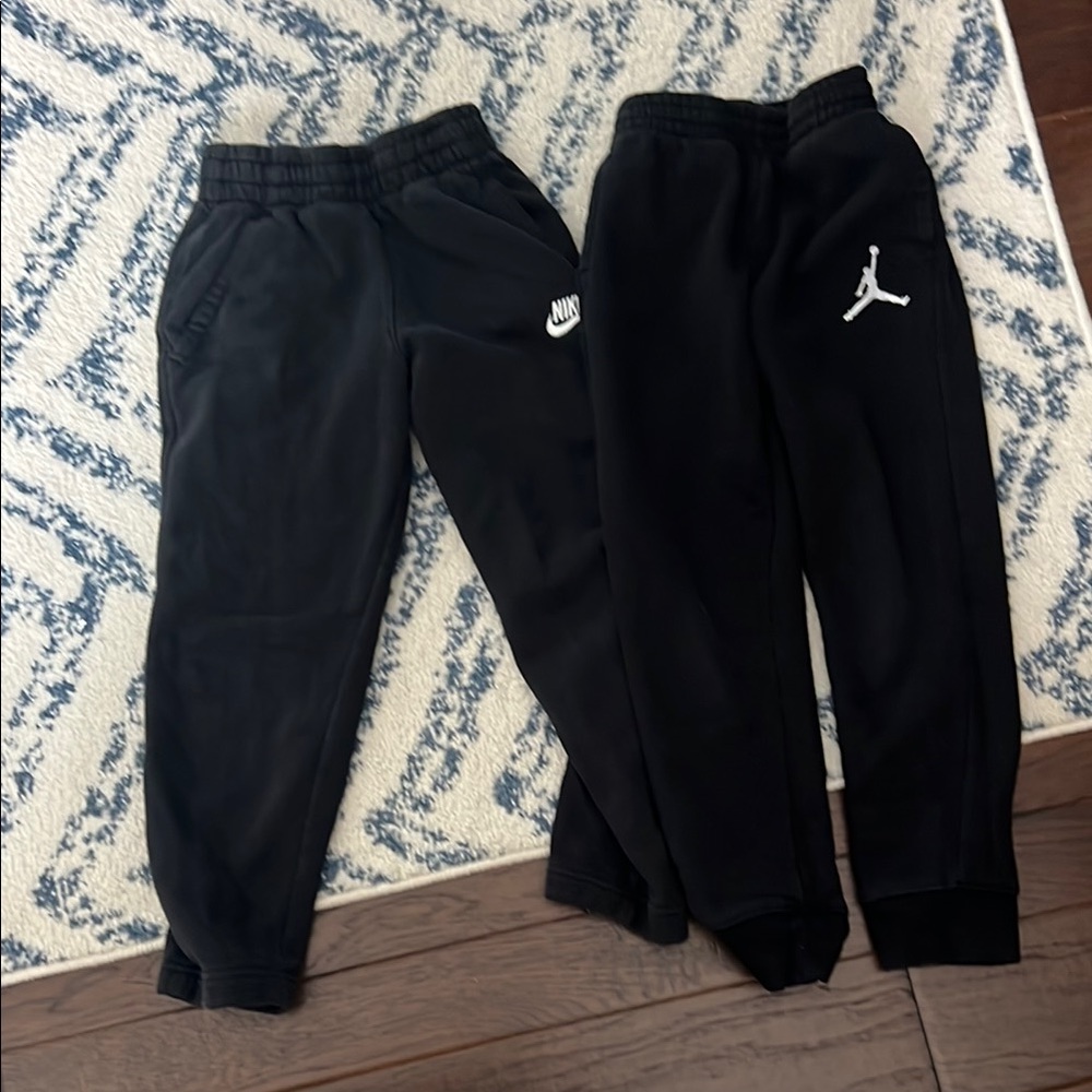 Nike Black Jogger Sweatpants with Tapered Ankle